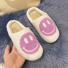 Load image into Gallery viewer, Smiley Face Slippers
